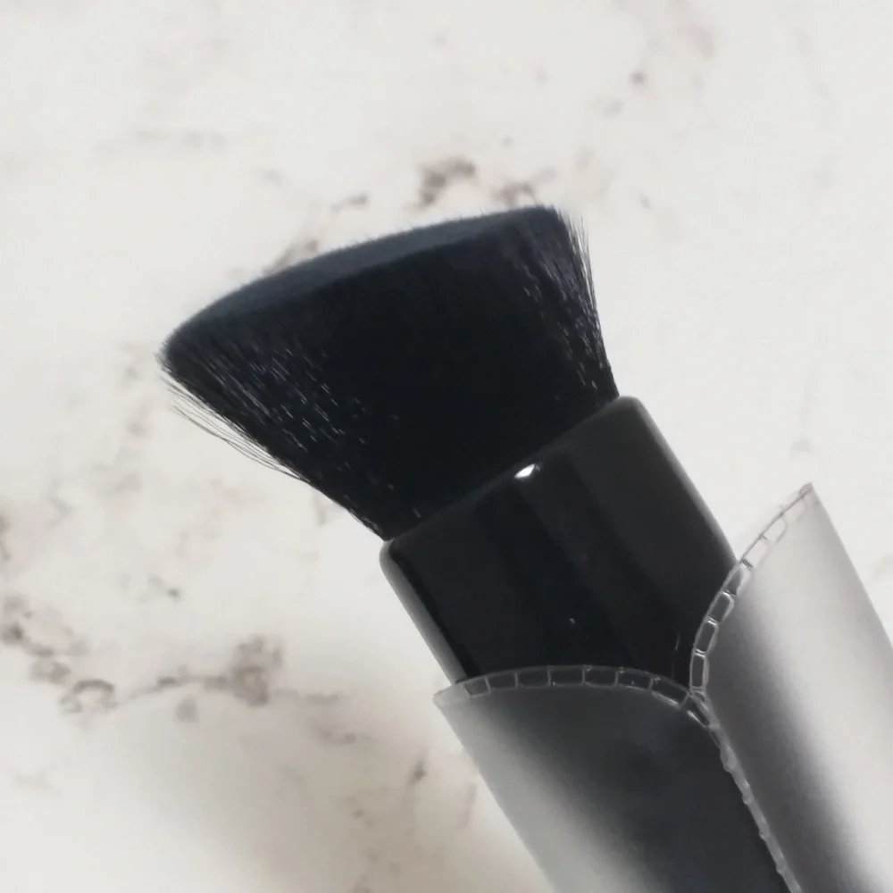It Cosmetics for Ulta Flawless Complexion Brush